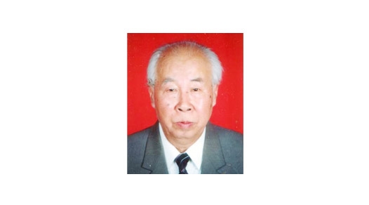 崔瑞珍.1980年－1984年任學(xué)校校長；1984年－1989年任學(xué)校黨委書記