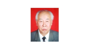 崔瑞珍.1980年－1984年任學(xué)校校長；1984年－1989年任學(xué)校黨委書記